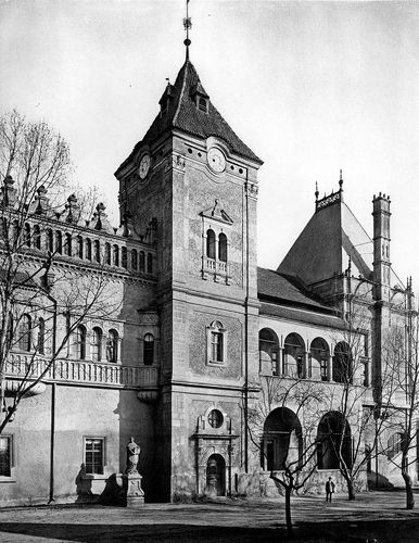 Történelmi kiállítás renaissance csoport : Eperjesi Rákóczy-ház, lőcsei torony és városház, franczia...