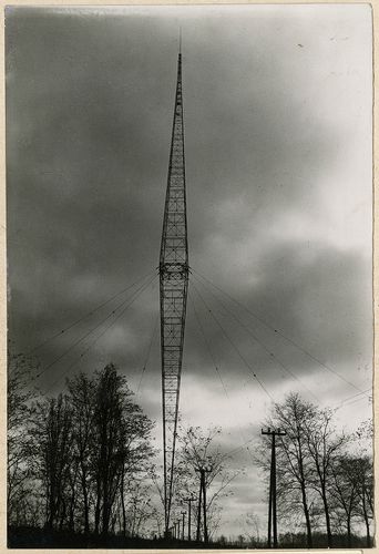 [A lakihegyi adóállomás antennatornya, 1933. december 3.] [Fénykép]