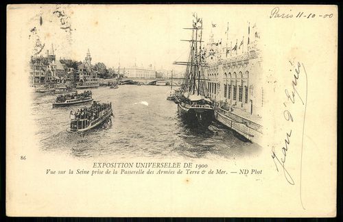 Exposition Universelle de 1900. Vue sur la Seine prise de la Passerelle des Armées de Terre de Mer. ...