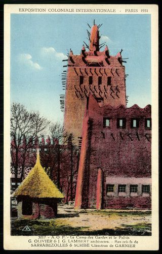 Exposition Coloniale Internationale - Paris 1931. Le amp des Gardes et le Palais