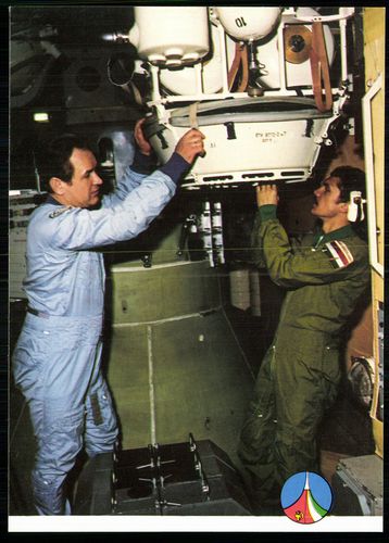Szovjet–magyar közös űrrepülés, 1980.; Soviet–Hungarian joint spaceflight, 1980.; Valerij Kubaszov s...