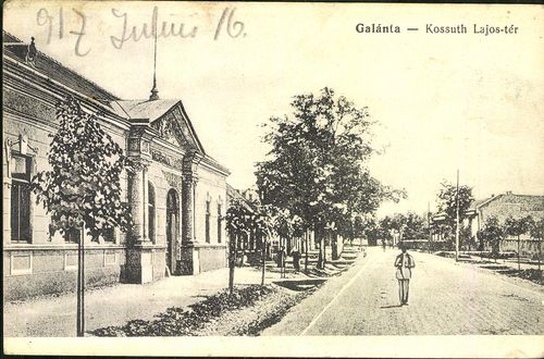 Galánta; Kossuth Lajos tér