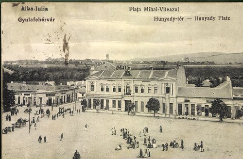 Gyulafehérvár; Hunyady tér