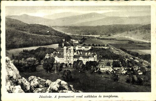 Jászóvár; A premontrei rend székháza és temploma