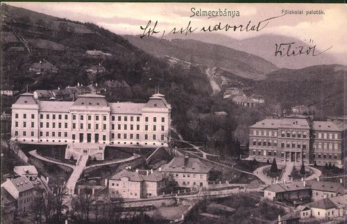 Selmecbánya. Főiskolai paloták